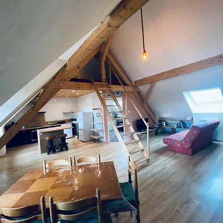 A La Ferme Apartment *